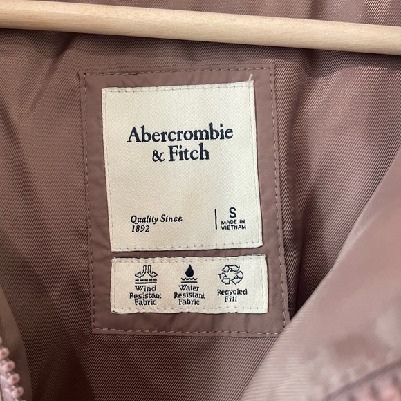 Abercrombie puffer jacket - Picture 2 of 3